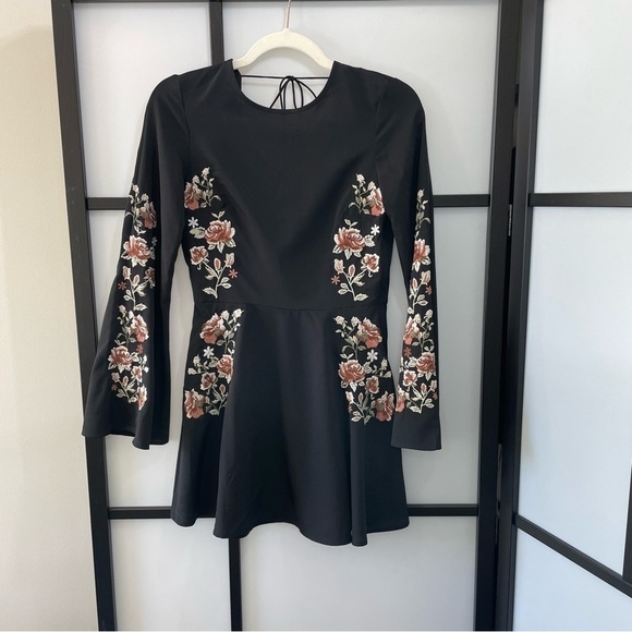 [4] H&M Black with Pink & White Floral Long Bell Sleeve Mini Dress - Picture 2 of 11